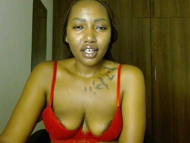 Prety-chocolatte's BongaCams show and profile