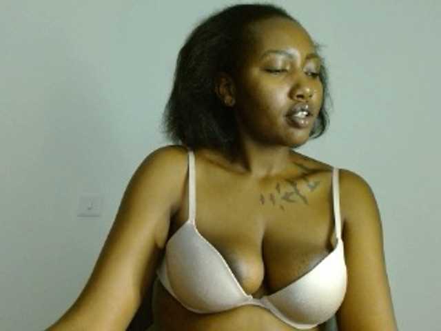 Prety-chocolatte webcam