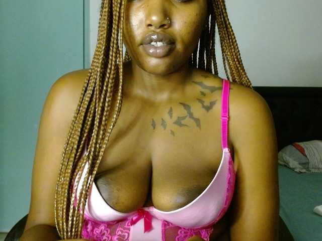Prety-chocolatte's BongaCams show and profile