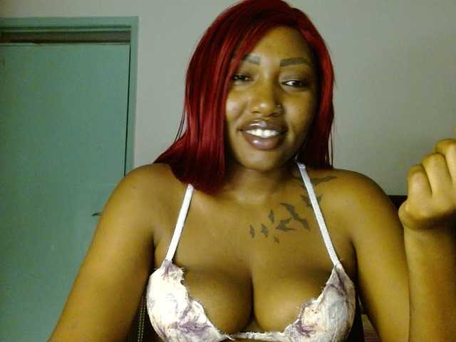 Prety-chocolatte's BongaCams show and profile