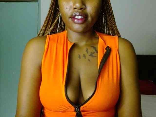 Prety-chocolatte webcam