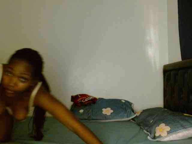 Prety-chocolatte webcam