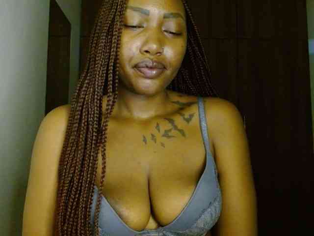 Prety-chocolatte webcam