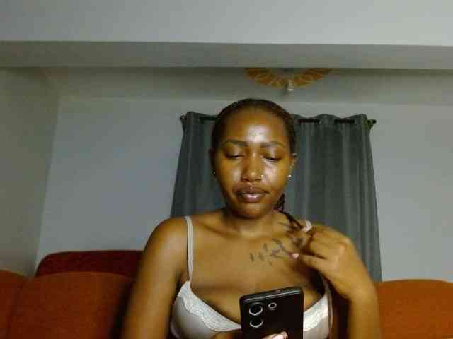 Prety-chocolatte webcam