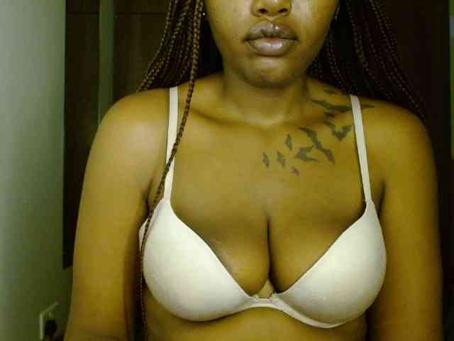 Prety-chocolatte webcam