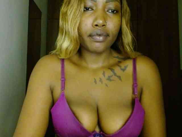 Prety-chocolatte webcam