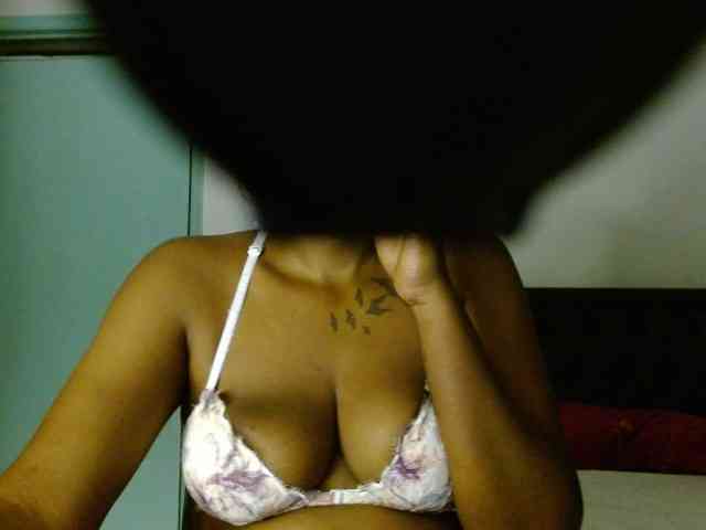 Prety-chocolatte webcam