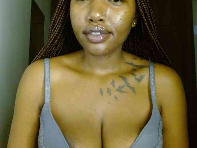 Prety-chocolatte webcam