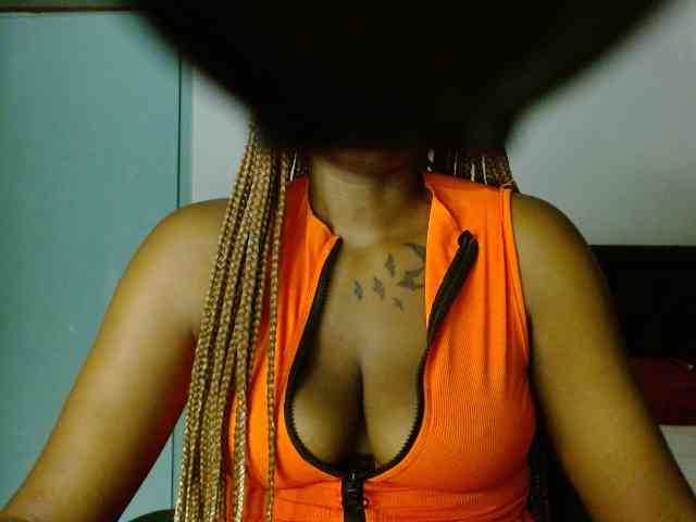 Prety-chocolatte webcam