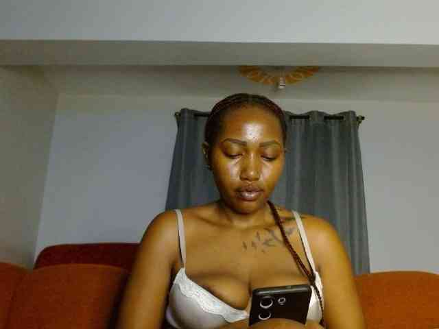 Prety-chocolatte webcam