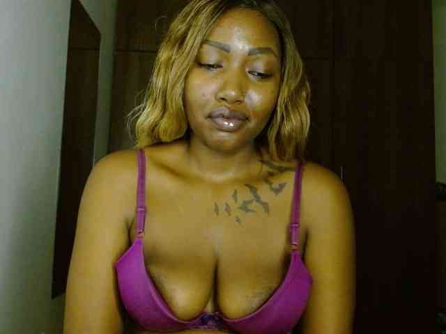 Prety-chocolatte webcam