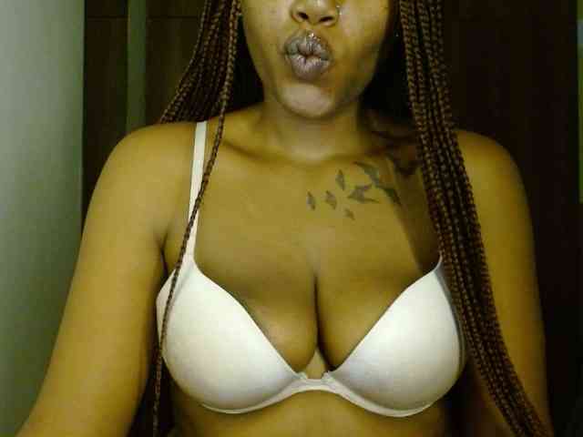 Prety-chocolatte webcam