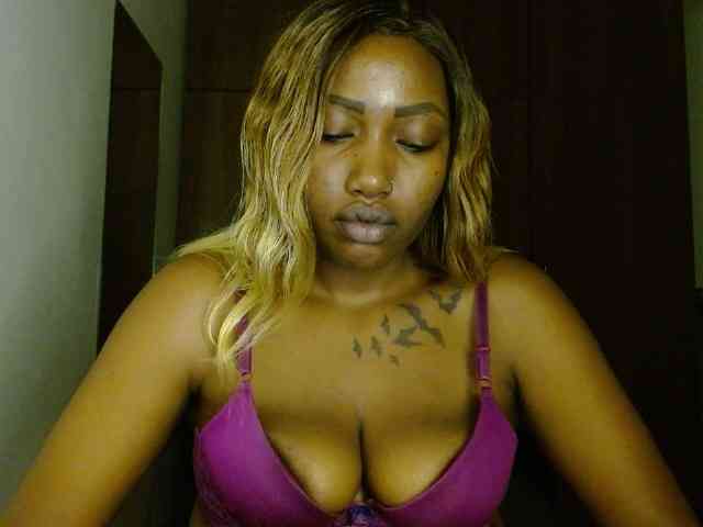 Prety-chocolatte webcam