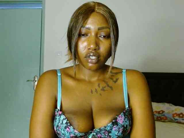 Prety-chocolatte webcam