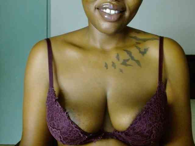 Prety-chocolatte webcam