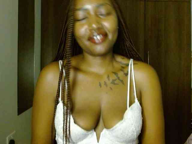 Prety-chocolatte webcam