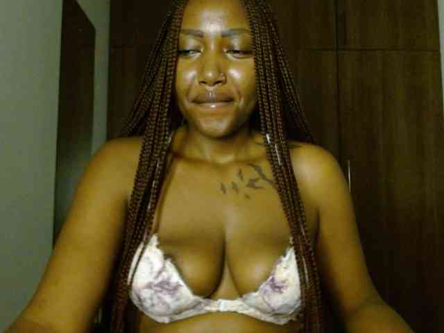 Prety-chocolatte webcam