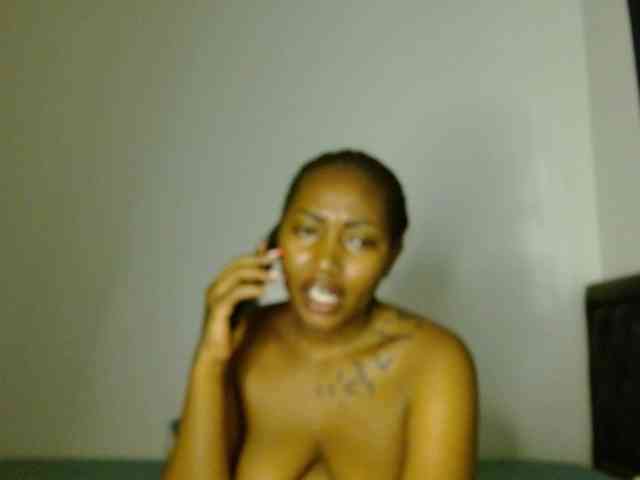 Prety-chocolatte webcam