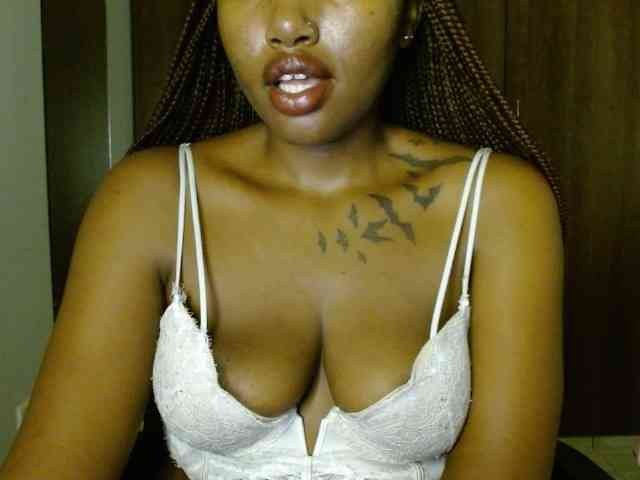 Prety-chocolatte webcam