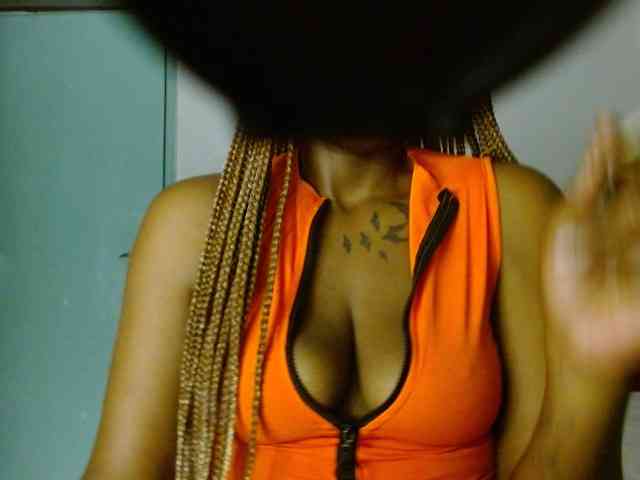 Prety-chocolatte webcam