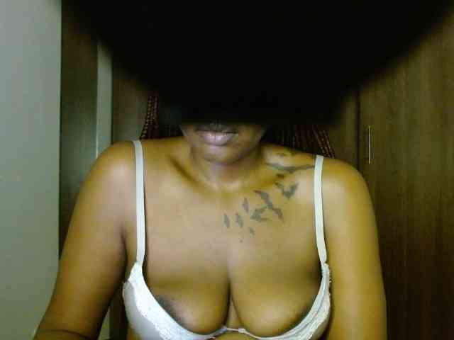 Prety-chocolatte webcam