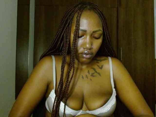 Prety-chocolatte webcam