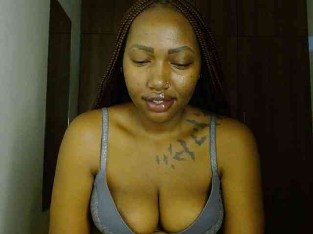 Prety-chocolatte webcam