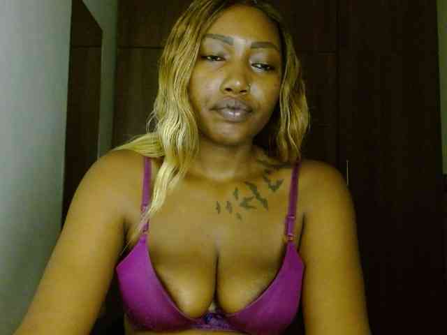 Prety-chocolatte webcam