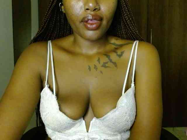 Prety-chocolatte webcam