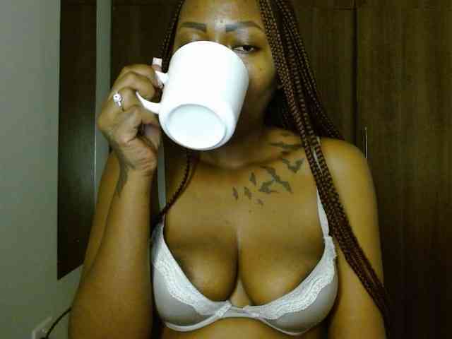 Prety-chocolatte webcam