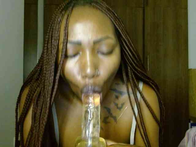 Prety-chocolatte Live Webcam on BongaCams