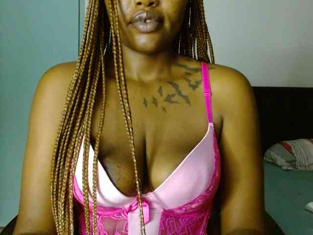 Prety-chocolatte webcam