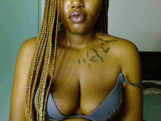 Prety-chocolatte webcam