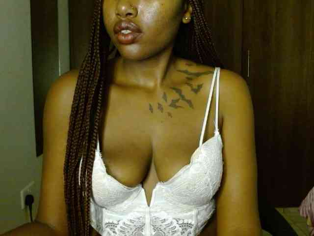 Prety-chocolatte webcam