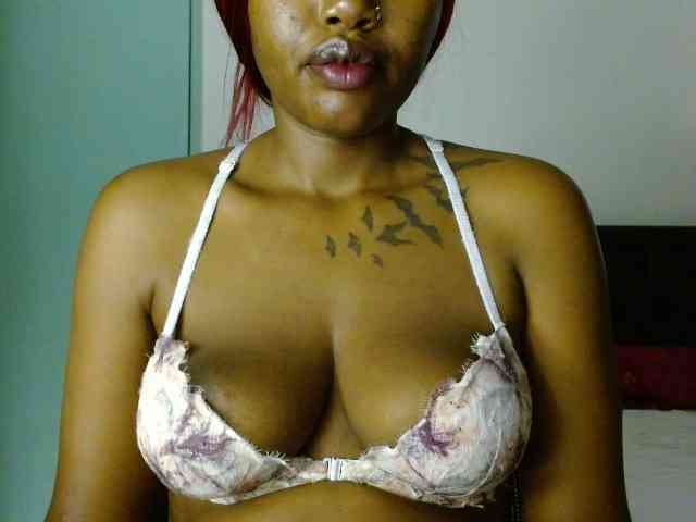 Prety-chocolatte webcam