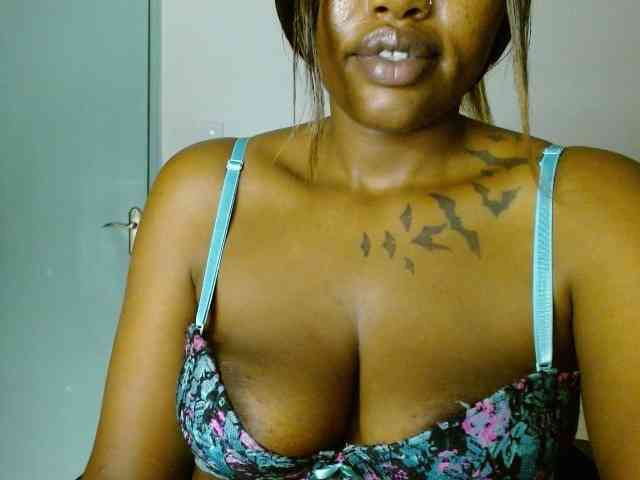 Prety-chocolatte webcam