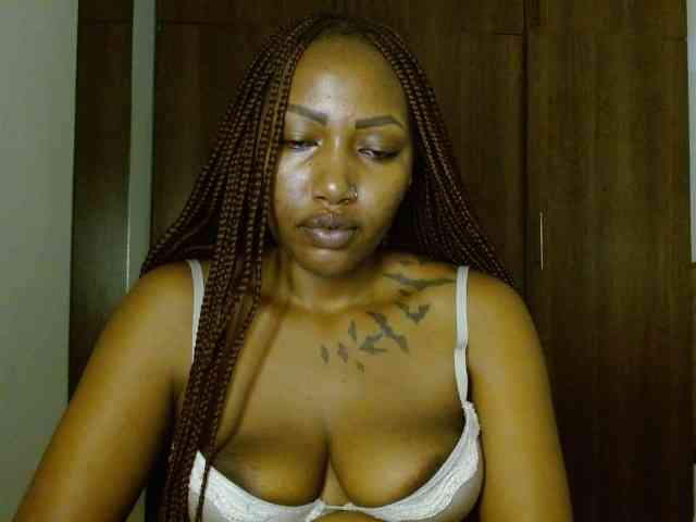 Prety-chocolatte Live Webcam on BongaCams