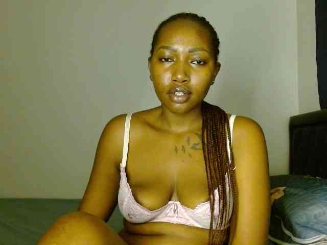 Prety-chocolatte webcam