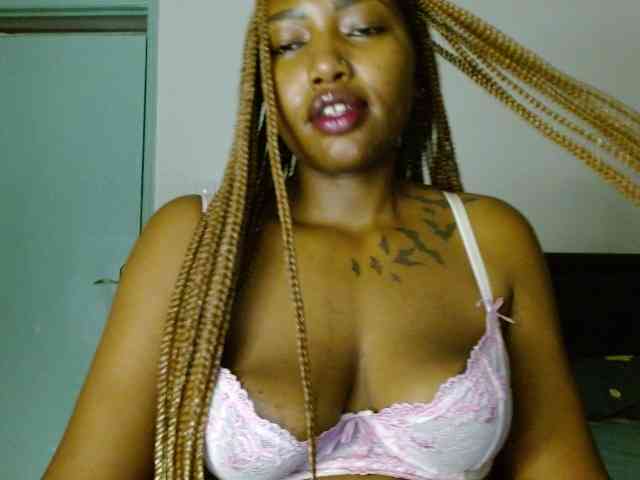 Prety-chocolatte webcam