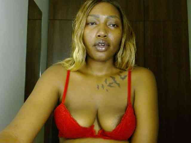 Prety-chocolatte webcam