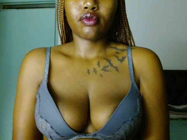 Prety-chocolatte webcam