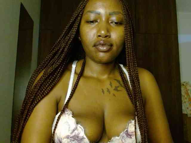 Prety-chocolatte webcam