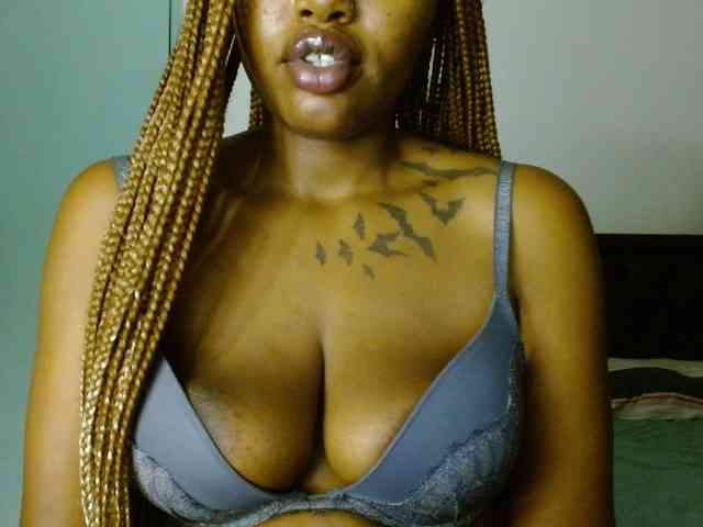 Prety-chocolatte webcam