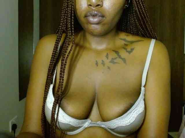 Prety-chocolatte webcam