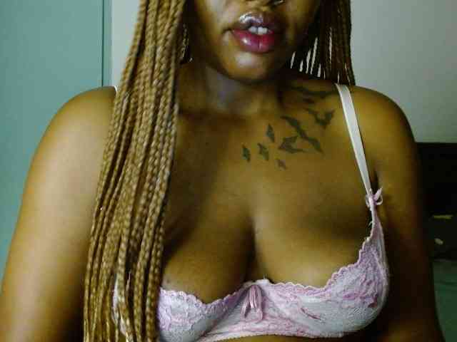 Prety-chocolatte webcam