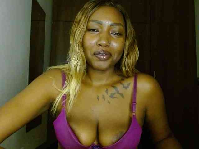 Prety-chocolatte webcam