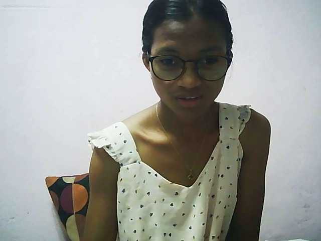 Yalane webcam bongacams model stream image