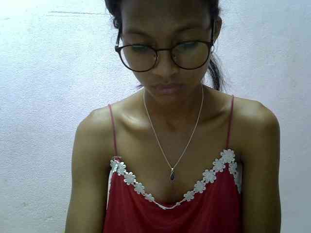 Yalane Live Webcam on BongaCams