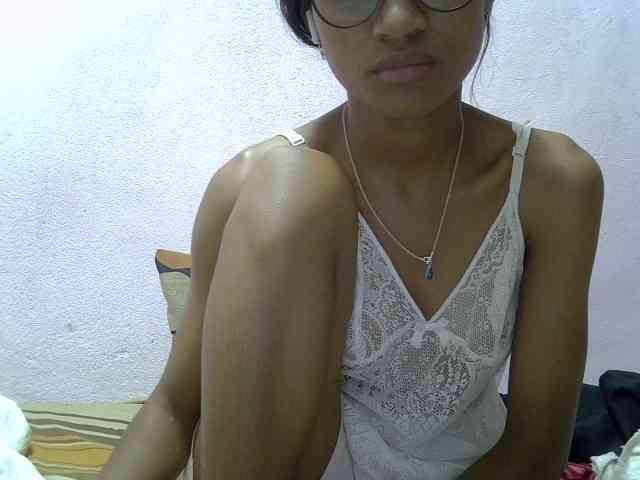 Yalane Live Webcam on BongaCams