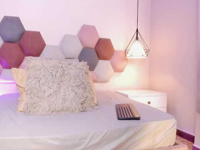 HannaWellss's BongaCams show and profile